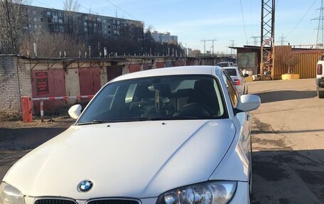 BMW 1 серия, 2011 год, 870 000 рублей, 3 фотография
