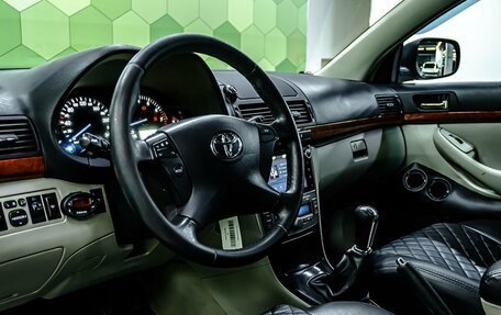 Toyota Avensis III рестайлинг, 2006 год, 750 000 рублей, 14 фотография