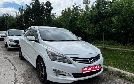 Hyundai Solaris II рестайлинг, 2014 год, 900 000 рублей, 1 фотография