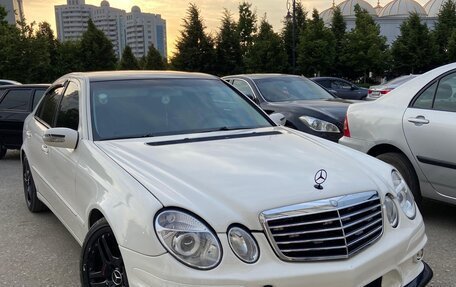 Mercedes-Benz E-Класс, 2005 год, 1 200 000 рублей, 2 фотография