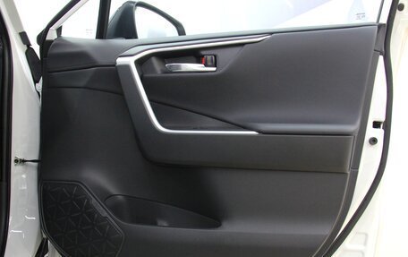 Toyota RAV4, 2024 год, 3 988 000 рублей, 29 фотография