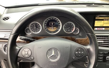 Mercedes-Benz E-Класс, 2011 год, 1 365 000 рублей, 20 фотография