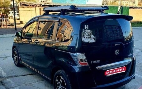 Honda Freed I, 2012 год, 1 000 000 рублей, 28 фотография