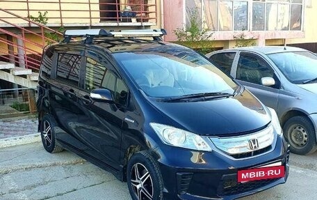 Honda Freed I, 2012 год, 1 000 000 рублей, 27 фотография