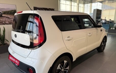 KIA Soul II рестайлинг, 2018 год, 1 250 000 рублей, 5 фотография