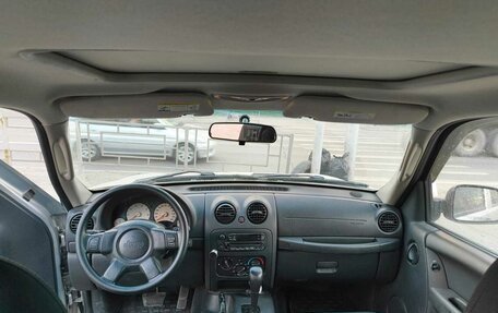 Jeep Liberty (North America) I, 2003 год, 670 000 рублей, 15 фотография
