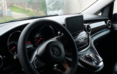 Mercedes-Benz V-Класс, 2014 год, 3 350 000 рублей, 6 фотография