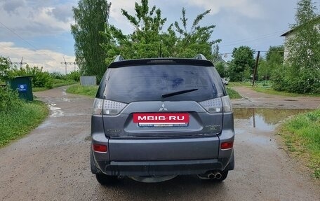 Mitsubishi Outlander III рестайлинг 3, 2007 год, 800 000 рублей, 4 фотография