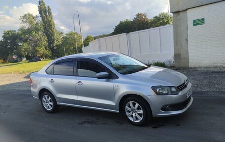 Volkswagen Polo VI (EU Market), 2013 год, 850 000 рублей, 3 фотография