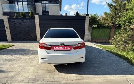 Toyota Camry, 2013 год, 1 850 000 рублей, 6 фотография