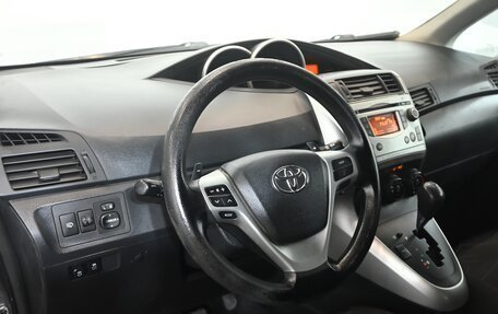 Toyota Verso I, 2011 год, 1 230 000 рублей, 14 фотография