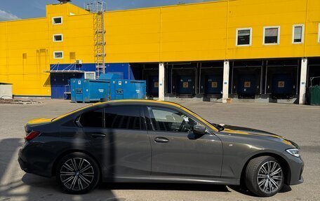 BMW 3 серия, 2019 год, 3 300 000 рублей, 3 фотография