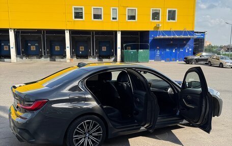 BMW 3 серия, 2019 год, 3 300 000 рублей, 10 фотография