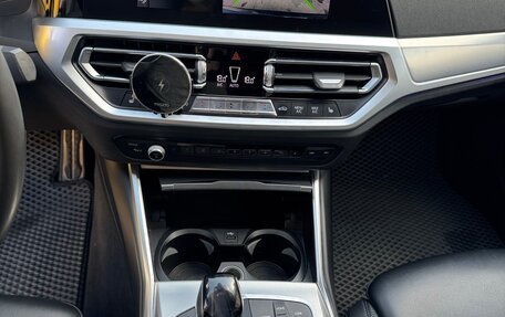 BMW 3 серия, 2019 год, 3 300 000 рублей, 27 фотография