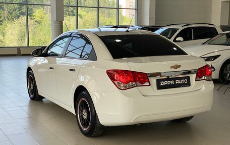 Chevrolet Cruze II, 2011 год, 699 000 рублей, 6 фотография