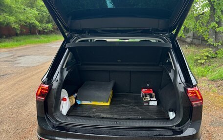 Volkswagen Tiguan II, 2019 год, 2 370 000 рублей, 1 фотография