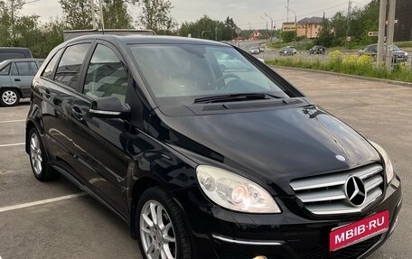 Mercedes-Benz B-Класс, 2011 год, 780 000 рублей, 1 фотография
