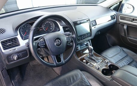 Volkswagen Touareg III, 2014 год, 1 990 000 рублей, 2 фотография