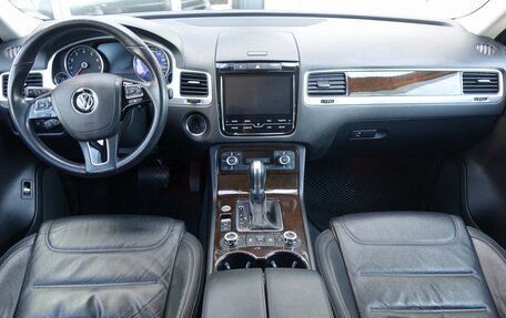 Volkswagen Touareg III, 2014 год, 1 990 000 рублей, 8 фотография
