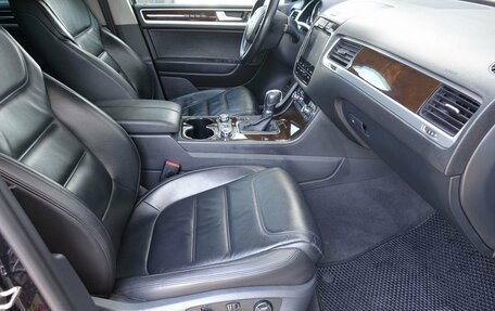 Volkswagen Touareg III, 2014 год, 1 990 000 рублей, 15 фотография
