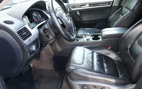 Volkswagen Touareg III, 2014 год, 1 990 000 рублей, 7 фотография