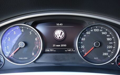 Volkswagen Touareg III, 2014 год, 1 990 000 рублей, 12 фотография
