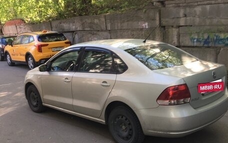 Volkswagen Polo VI (EU Market), 2011 год, 590 000 рублей, 4 фотография