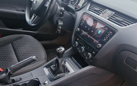 Skoda Octavia, 2017 год, 1 600 000 рублей, 12 фотография