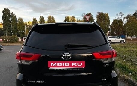Toyota Highlander III, 2018 год, 3 500 000 рублей, 2 фотография