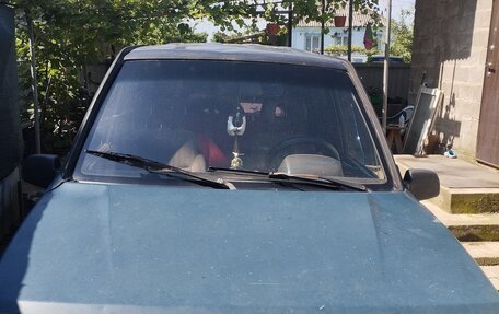 Suzuki Vitara II рестайлинг, 1992 год, 350 000 рублей, 2 фотография