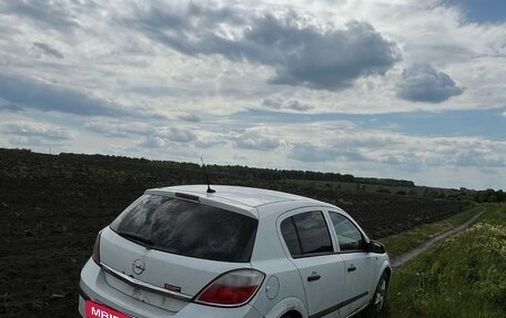 Opel Astra H, 2006 год, 320 000 рублей, 2 фотография
