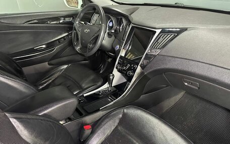 Hyundai Sonata VI, 2011 год, 1 099 000 рублей, 11 фотография