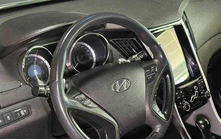 Hyundai Sonata VI, 2011 год, 1 099 000 рублей, 12 фотография
