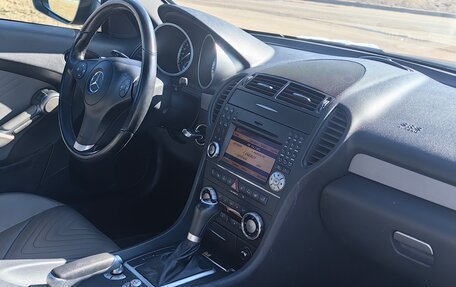 Mercedes-Benz SLK-Класс, 2010 год, 2 800 000 рублей, 8 фотография