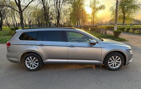 Volkswagen Passat B8 рестайлинг, 2018 год, 2 400 000 рублей, 4 фотография