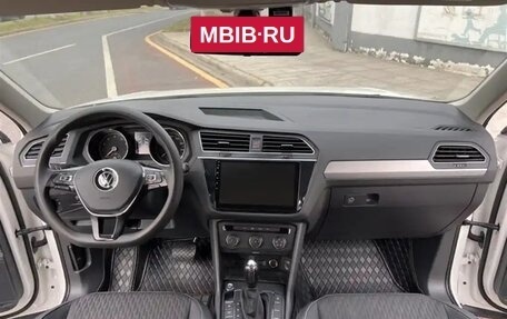 Volkswagen Tiguan II, 2021 год, 1 700 000 рублей, 7 фотография