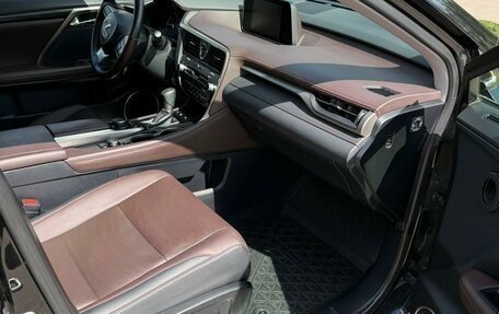 Lexus RX IV рестайлинг, 2017 год, 3 350 000 рублей, 17 фотография