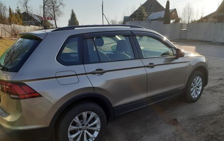Volkswagen Tiguan II, 2019 год, 2 175 000 рублей, 3 фотография