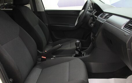 Skoda Rapid I, 2016 год, 994 300 рублей, 23 фотография