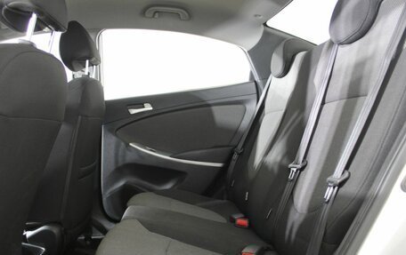 Hyundai Solaris II рестайлинг, 2011 год, 700 000 рублей, 13 фотография