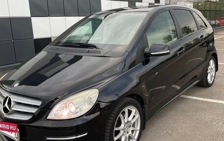 Mercedes-Benz B-Класс, 2011 год, 780 000 рублей, 2 фотография