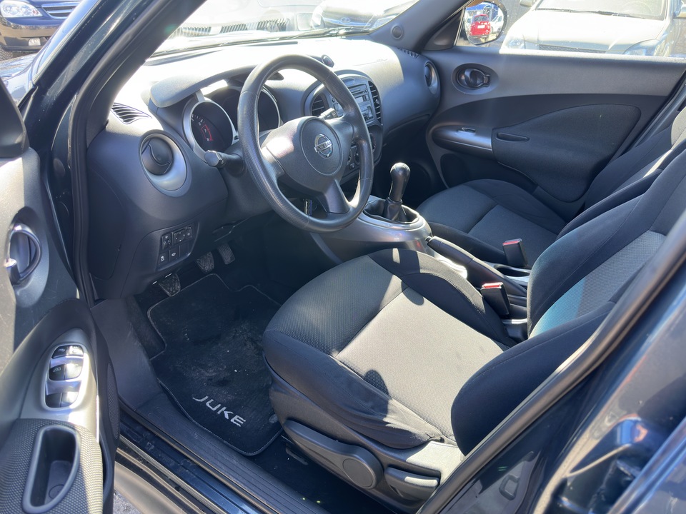 Nissan Juke YF15, 2011 год, 880 000 рублей, 9 фотография
