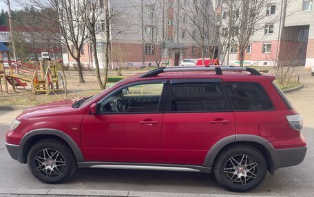 Mitsubishi Outlander III рестайлинг 3, 2005 год, 700 000 рублей, 3 фотография