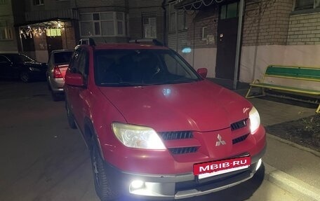 Mitsubishi Outlander III рестайлинг 3, 2005 год, 700 000 рублей, 16 фотография