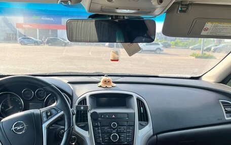 Opel Astra J, 2011 год, 700 000 рублей, 9 фотография