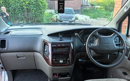 Nissan Elgrand I, 1998 год, 620 000 рублей, 2 фотография