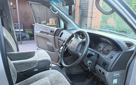 Nissan Elgrand I, 1998 год, 620 000 рублей, 17 фотография