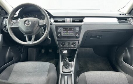Skoda Rapid I, 2017 год, 1 050 000 рублей, 10 фотография