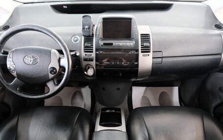 Toyota Prius, 2008 год, 849 000 рублей, 13 фотография