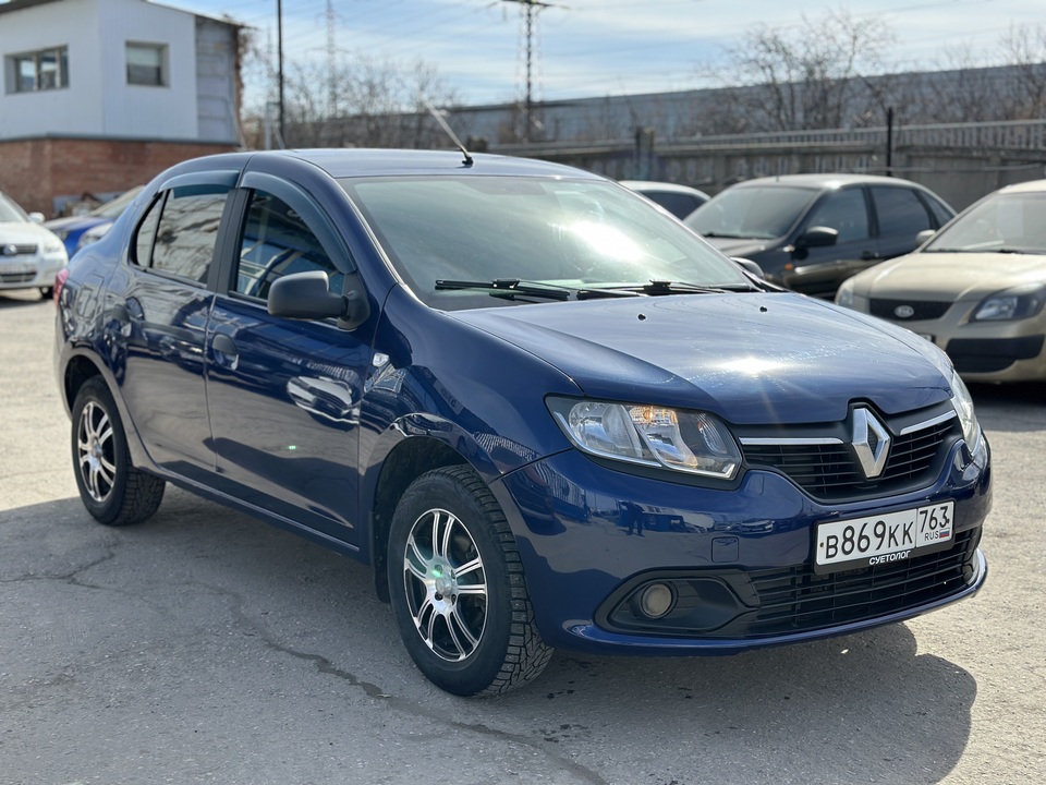 Renault Logan II, 2017 год, 750 000 рублей, 3 фотография